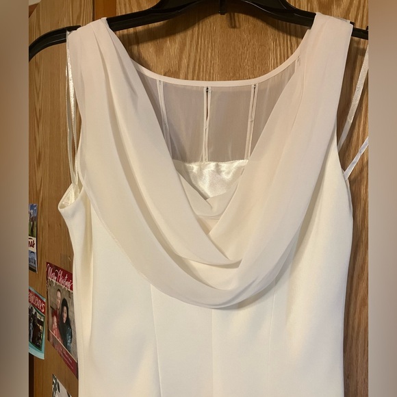 $149 Evan Picone formal cream color illusion neckline & draped back dress Sz 4P - Picture 7 of 15